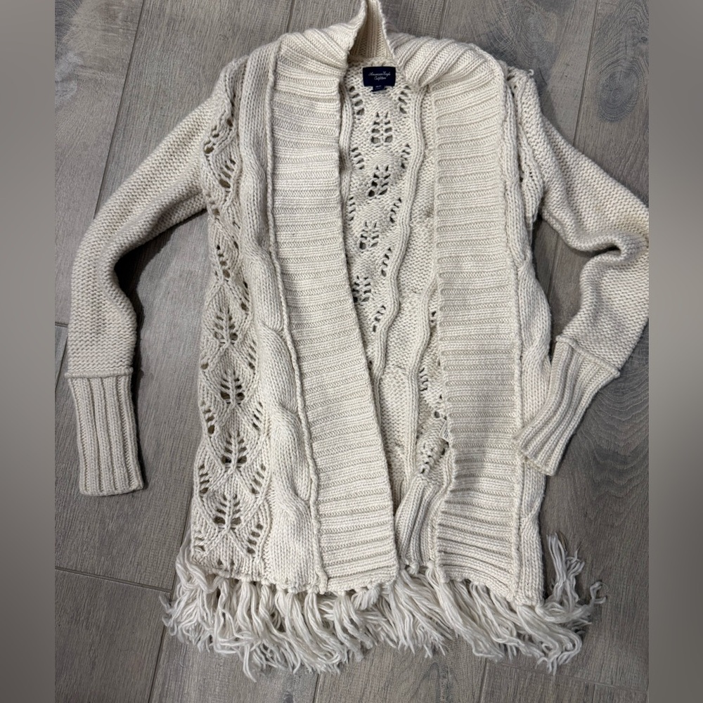 American Eagle Outfiters Cardigan